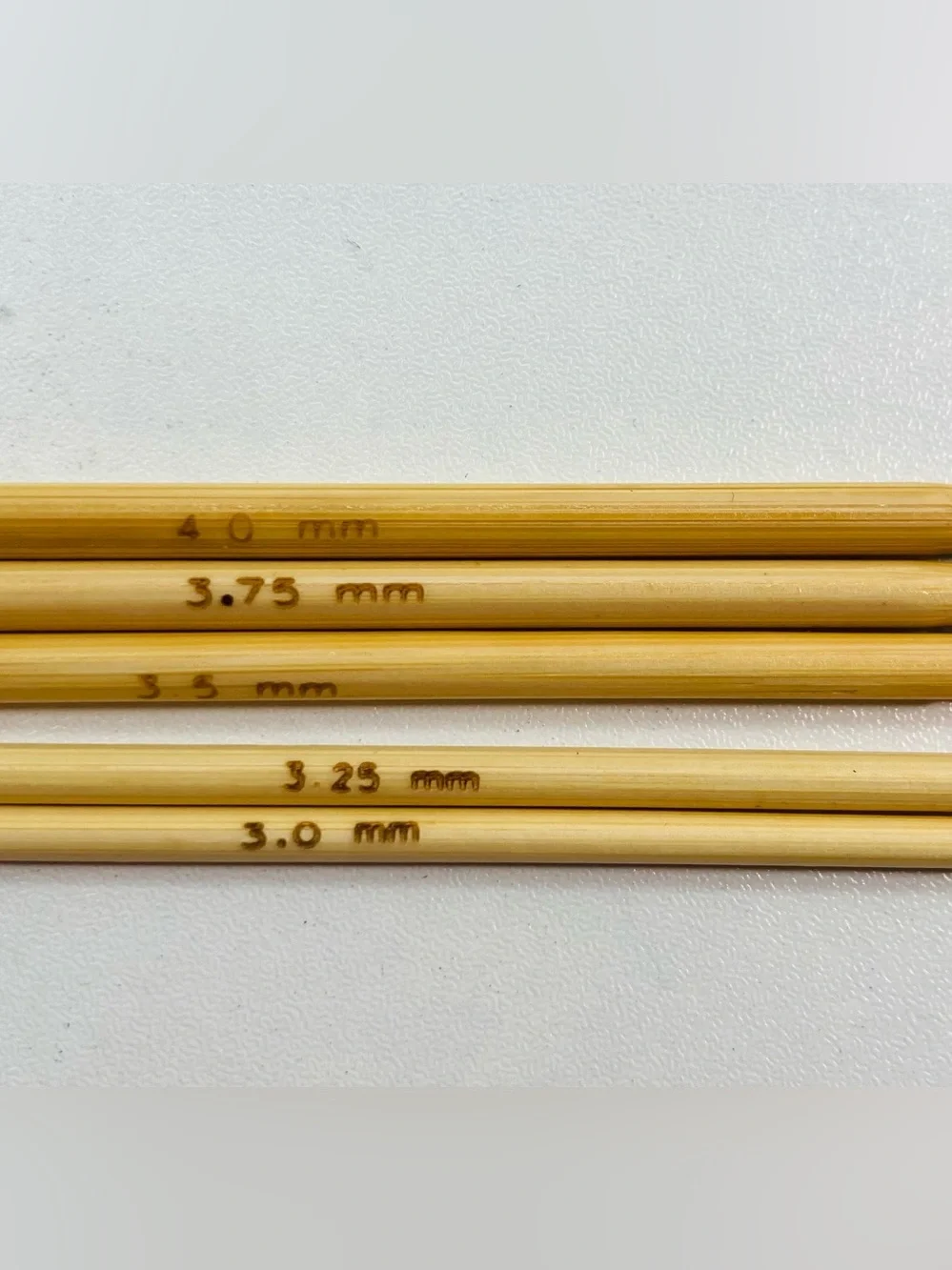 NEW 5 Colorful Wooden Circular Knitting Needles SIZES 3.0 3.25 3.5 3.75 4.0